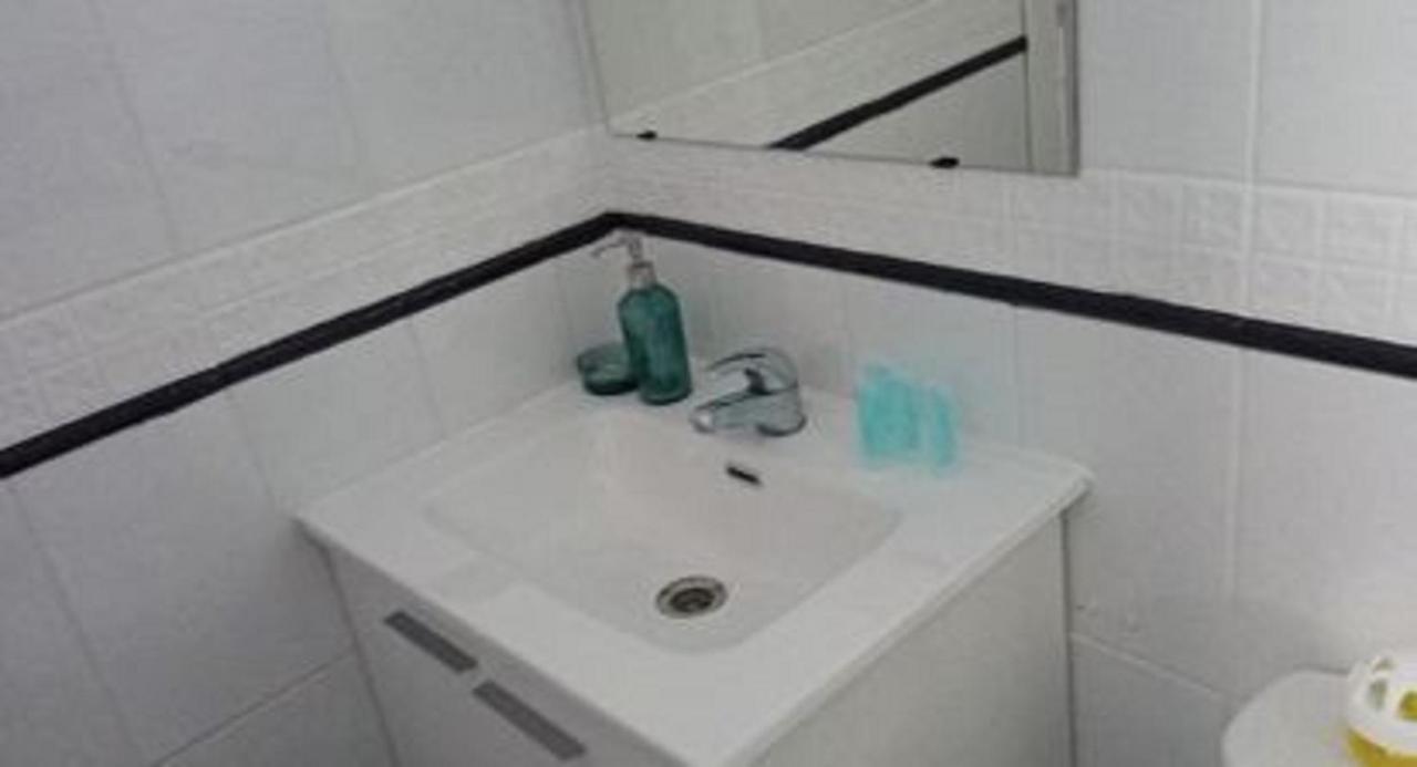 Holidays2Malaga 2 Bedroom Armengual De La Mota Close Shopping Center Exterior photo