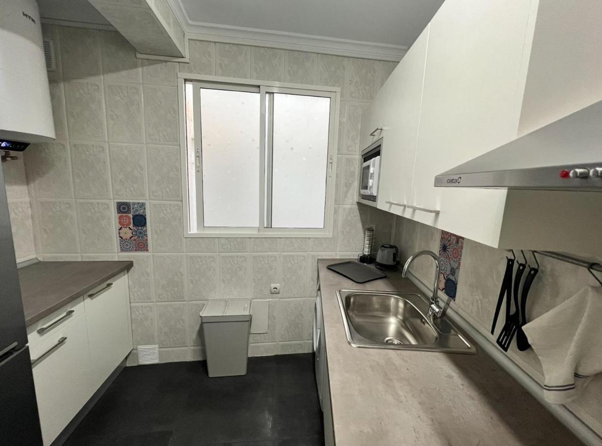 Holidays2Malaga 2 Bedroom Armengual De La Mota Close Shopping Center Exterior photo